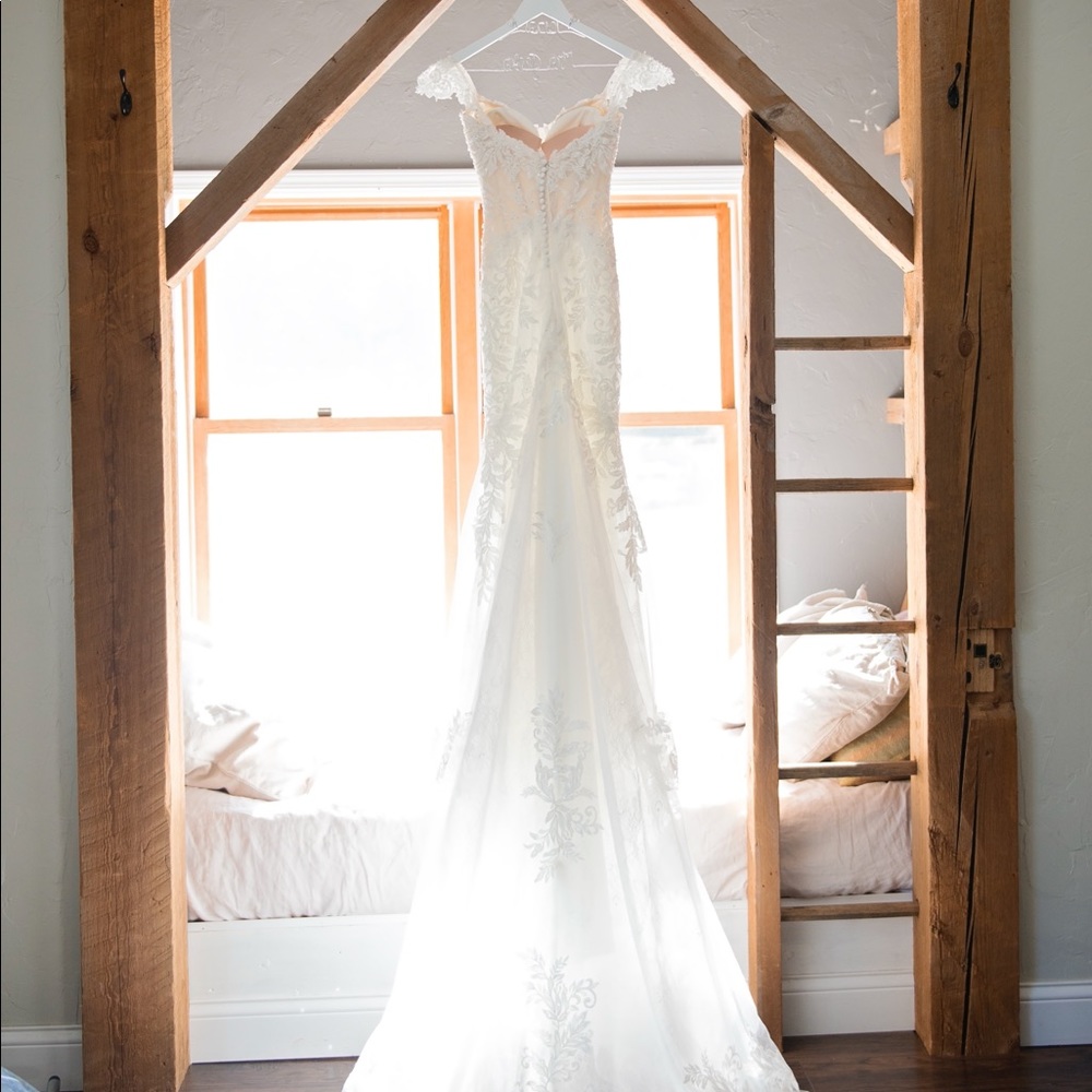Martin Thornburg Wedding Dress 🤍